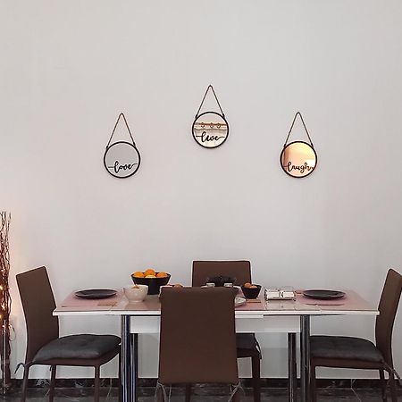 Apartmán Triζin Galatás Exteriér fotografie