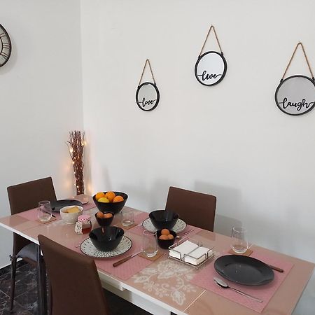 Apartmán Triζin Galatás Exteriér fotografie