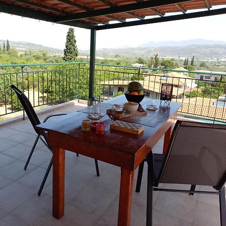 Apartmán Triζin Galatás Exteriér fotografie