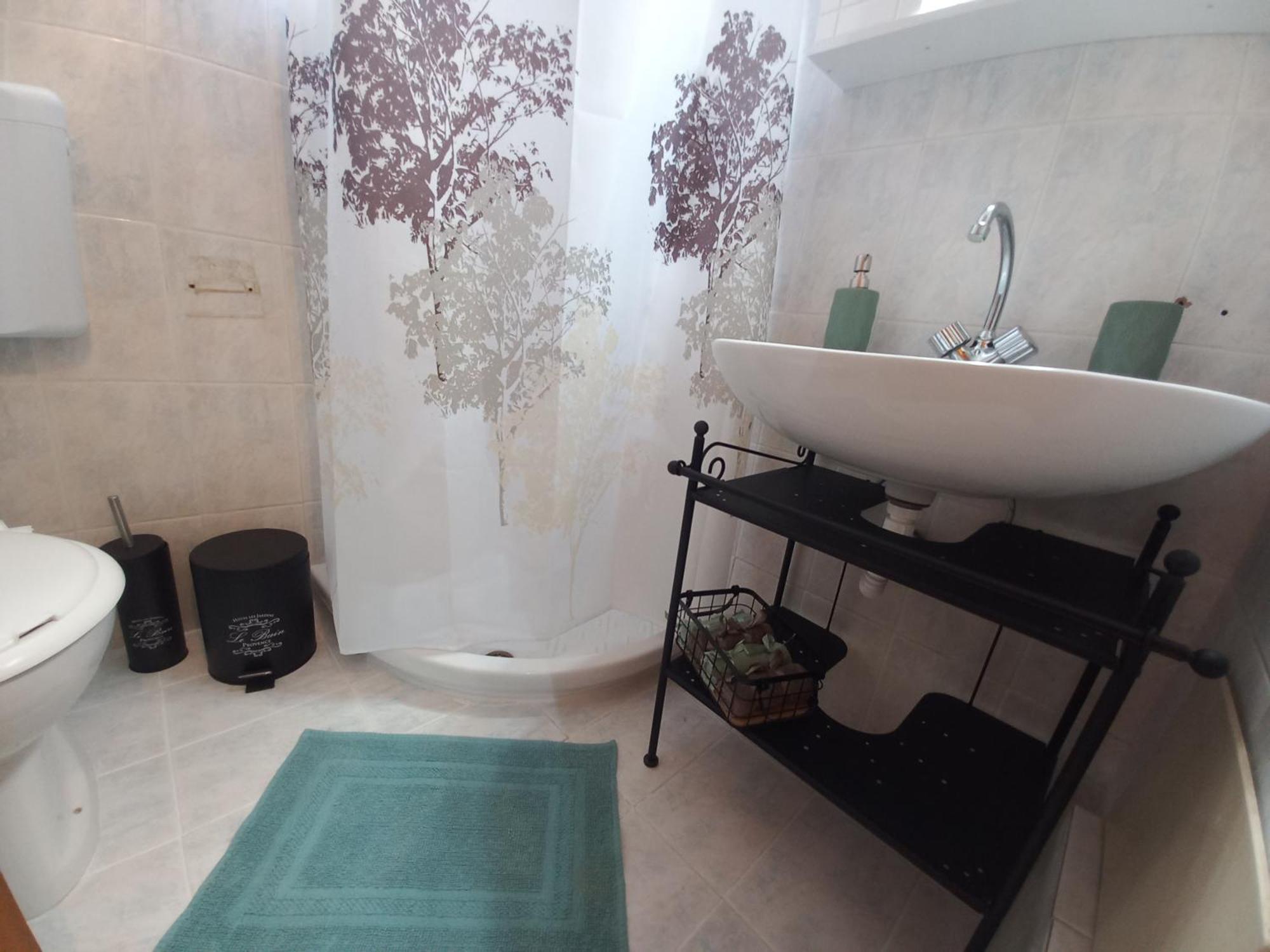 Apartmán Triζin Galatás Exteriér fotografie