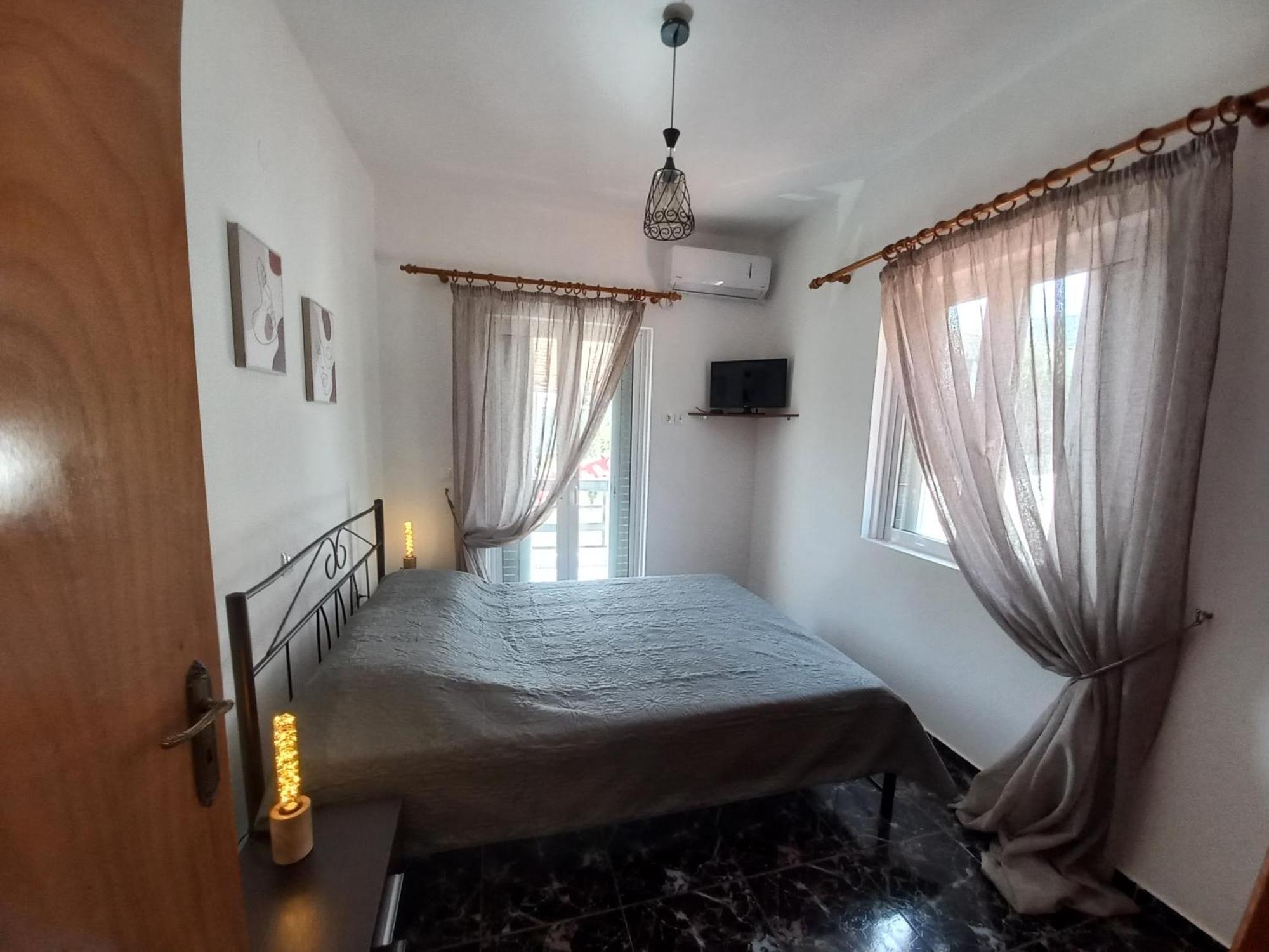 Apartmán Triζin Galatás Exteriér fotografie